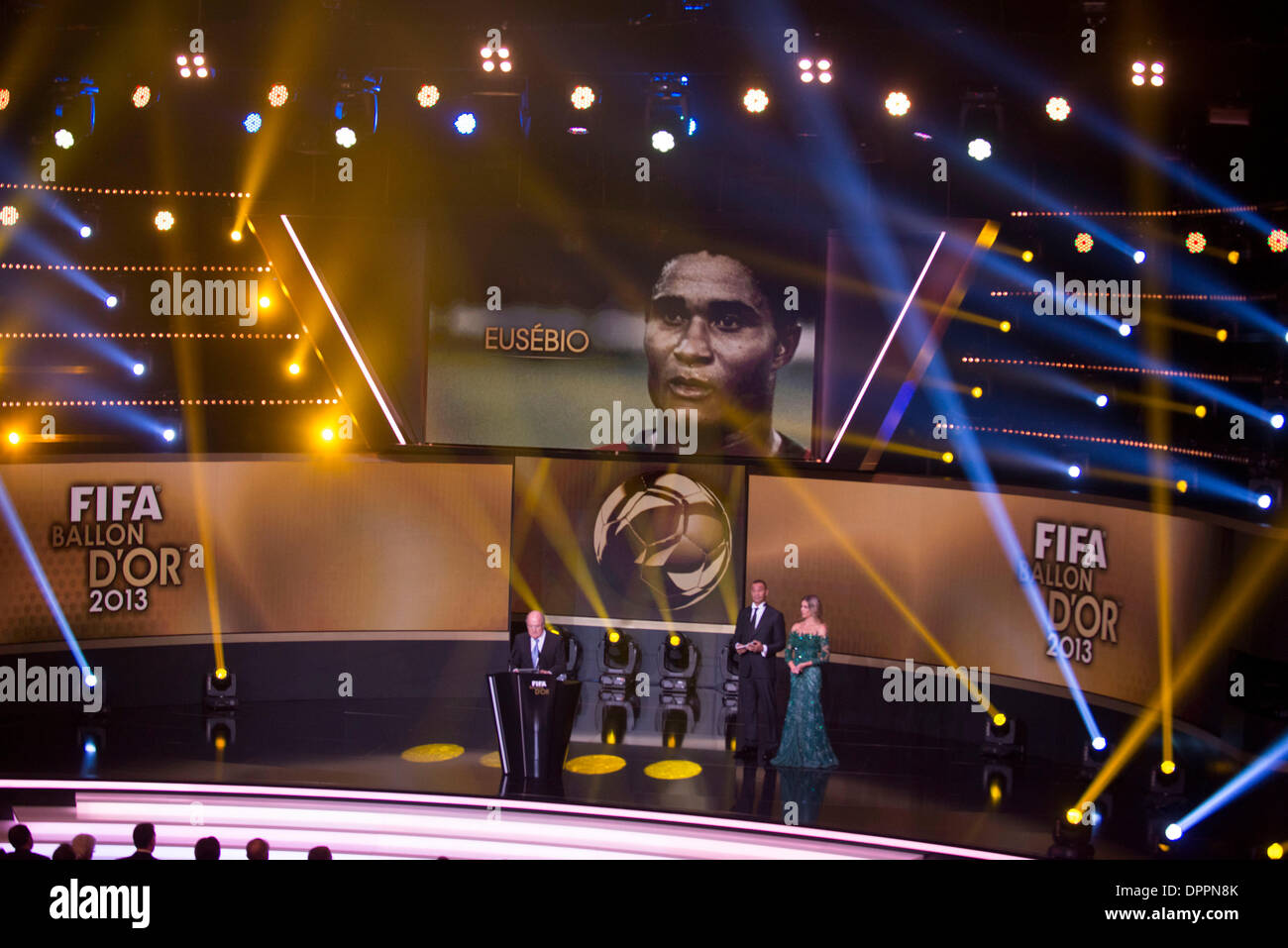 Zürich, Schweiz. 13. Januar 2014. Eusebio Fußball / Fußball: FIFA Ballon d ' or 2013 Gala im Kongresshaus in Zürich. © Maurizio Borsari/AFLO/Alamy Live-Nachrichten Stockfoto