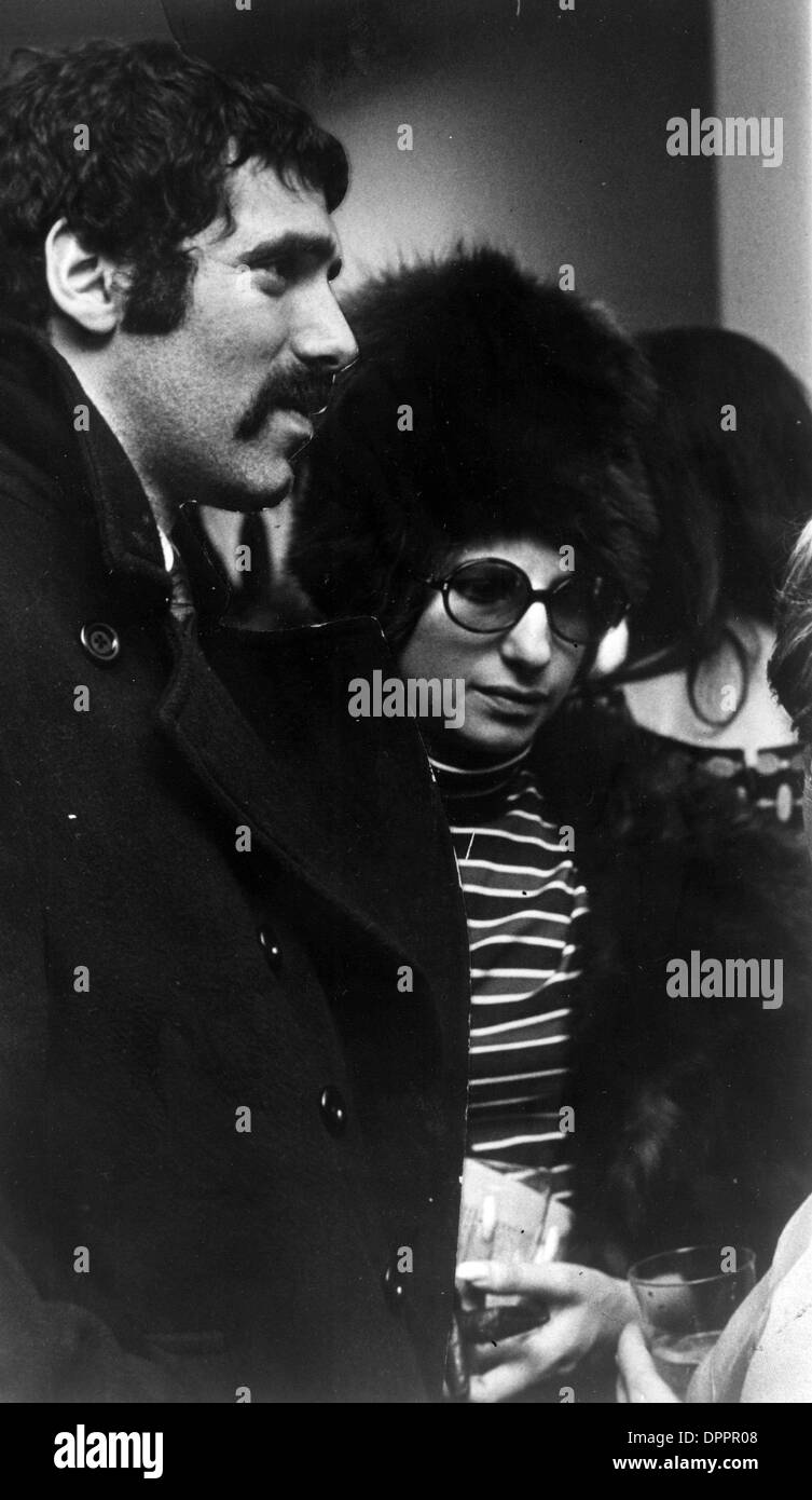 3. April 2006 - BARBRA STREISAND und ELLIOTT GOULD. SMP - PHOTOS(Credit Image: © Globe Photos/ZUMAPRESS.com) Stockfoto