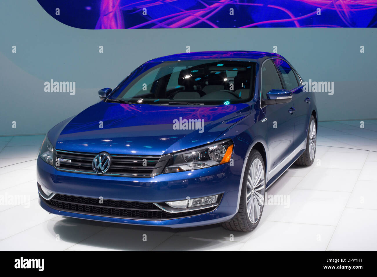 Der Volkswagen Passat Bluemotion Concept Car auf dem Display auf der North American International Auto Show. Stockfoto