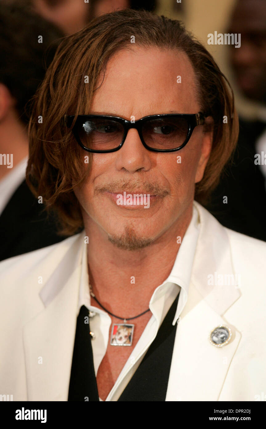 22. Februar 2009 kommt - Hollywood, Kalifornien, USA - MICKEY ROURKE für die 81. Oscar-Verleihung im Kodak Theatre. (Kredit-Bild: © Jonathan Alcorn/ZUMA Press) Stockfoto