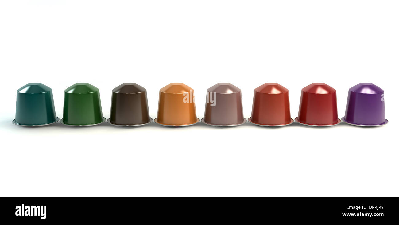 Eine Sammlung von bunten instant-Espresso-Kaffee-Kapseln mit Folie auf einem weißen Hintergrund versiegelt Stockfoto