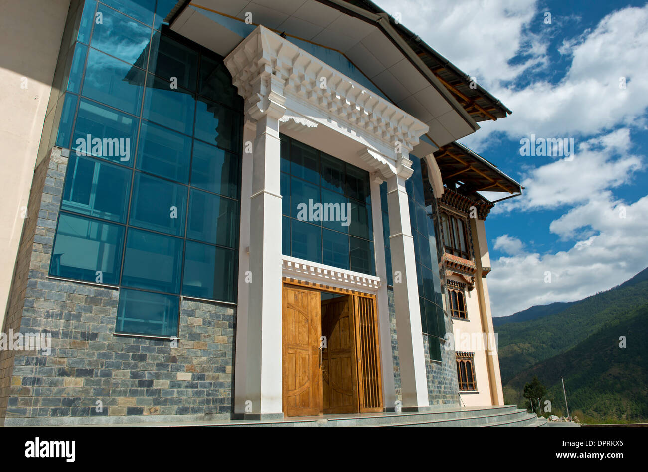 Sitz der königlichen Universität von Bhutan, Thimphu, Bhutan Stockfoto