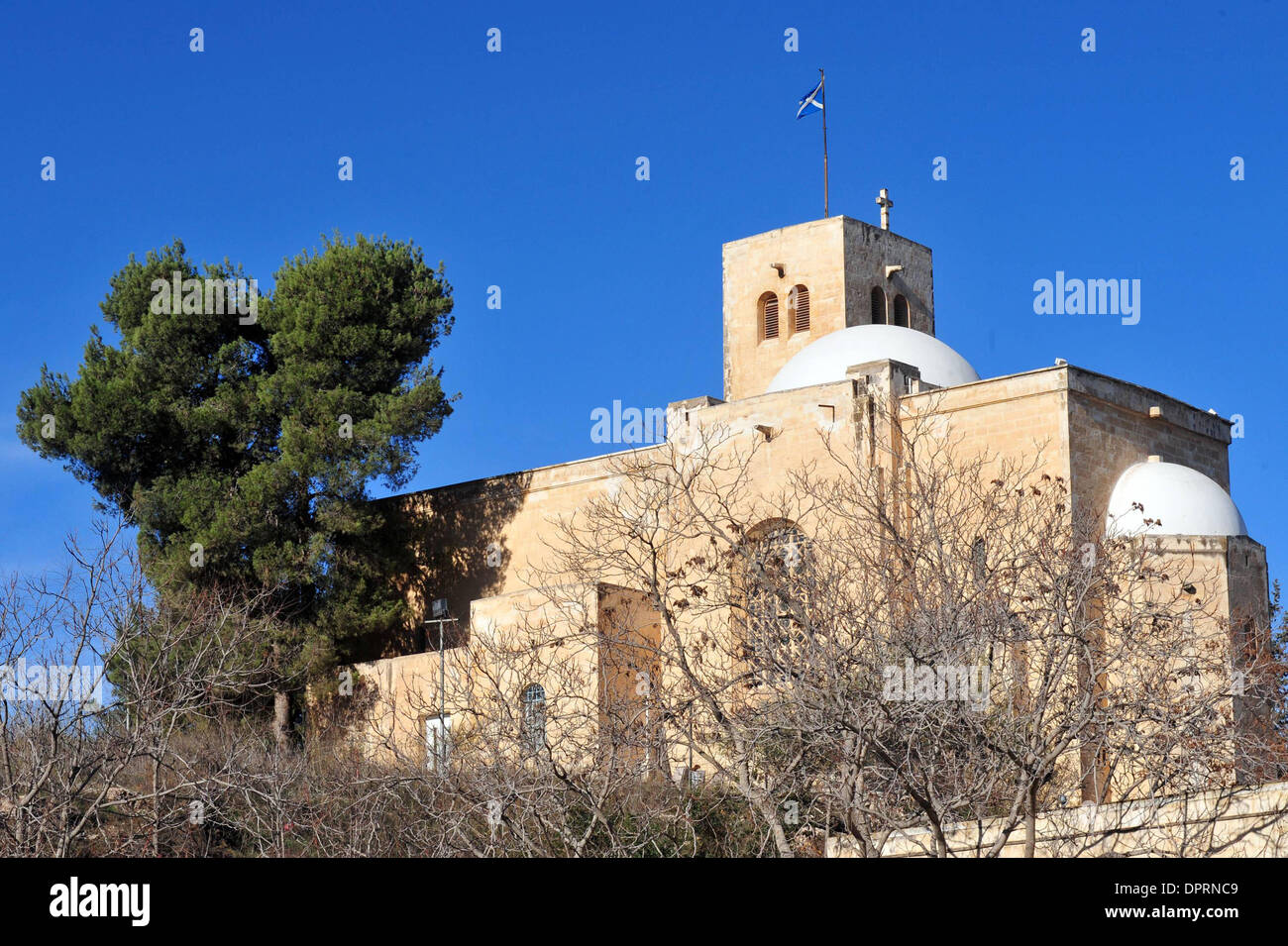 10. Dezember 2008 - Jerusalem, Israel - St. Andrews Scottish Church. Den hoch aufragenden zählt rund um die Mauern der alten Stadt eine beeindruckende Union von mittelalterlichen und des Nahen Ostens architektonischen Besonderheiten, Jerusalems auffälligsten Merkmale. Die Wände wurden von Ottoman-Sultan Suleiman dem prächtigen, beauftragt, die stark in die Entwicklung von Jerusalem während des 16. Jahrhunderts investiert. Die Stockfoto