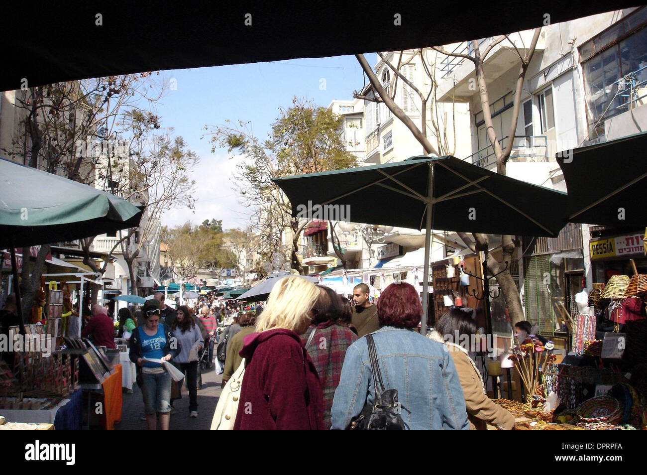 31. Dezember 2008 - Tel Aviv, Israel - Israelis Nachalat Binyamin Fußgänger Einkaufszentrum in Tel Aviv, Israel (Kredit-Bild: © Rafael Ben-Ari/Chamäleons Auge/ZUMA Press) Stockfoto