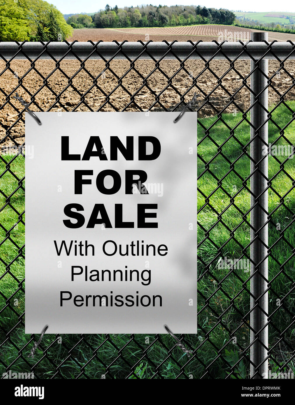 Bauland zum Verkauf von mit Umriss Baugenehmigung Zeichen auf Draht Zäune befestigt. Stockfoto