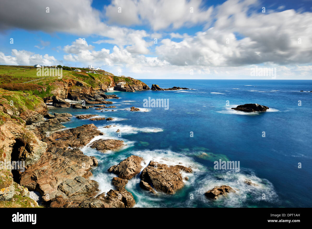 Blick auf Polpeor Bucht auf der Halbinsel Lizard, Cornwall Stockfoto