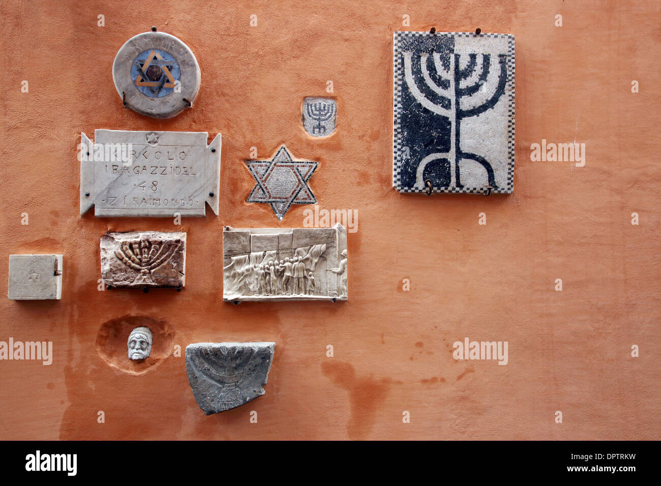 religiöse Symbole im jüdischen Ghetto, Rom, Italien Stockfoto