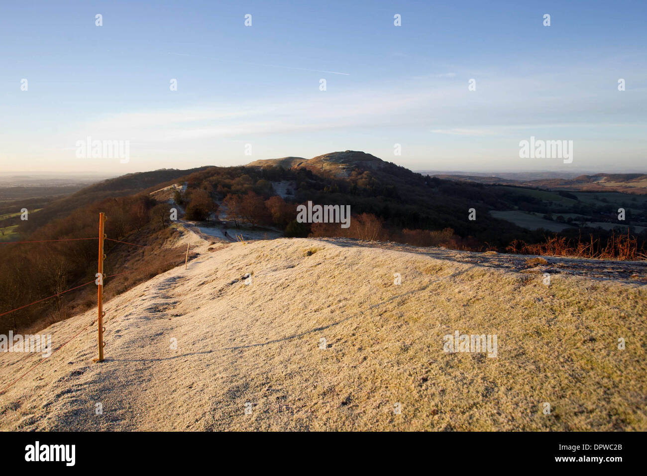 Frost auf den Hügeln von Malvern, Worcestershire, an einem schönen Winter Morgen. 14. Januar 2014. Stockfoto