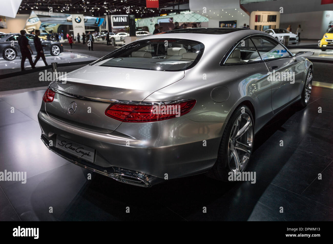 Mercedes Benz S Klasse Coupe S Klasse Stockfotos Und Bilder Kaufen Alamy