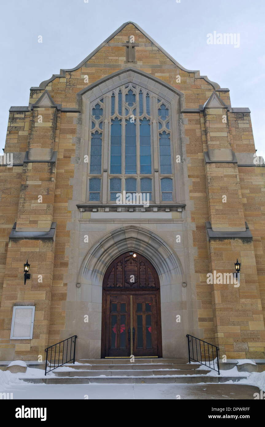 Neo-gotische Kirche Architektur in der Saint Paul West Side Nachbarschaft Stockfoto