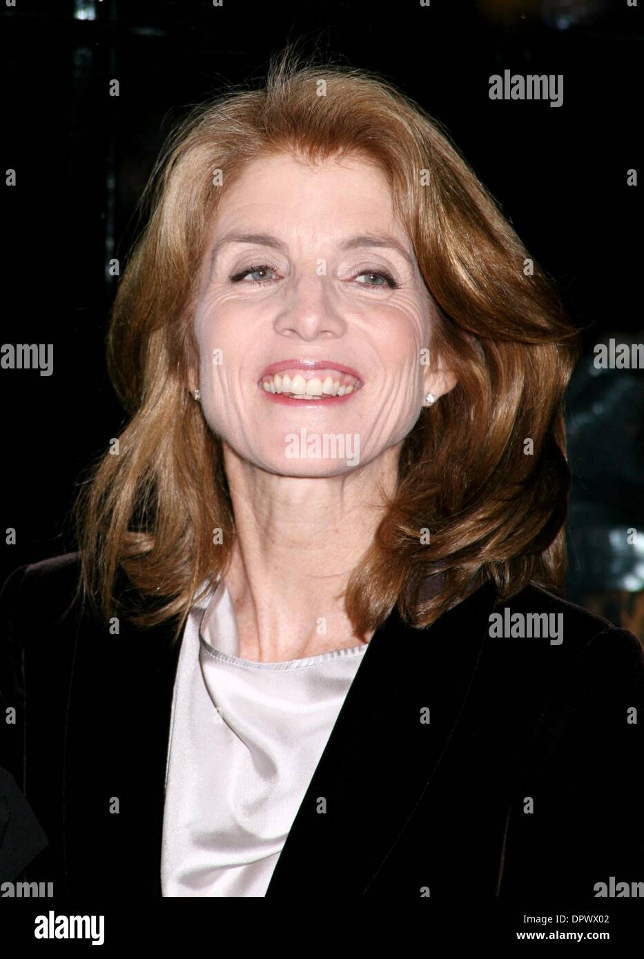 17. Februar 2009 - New York, New York, USA - CAROLINE KENNEDY-SCHLOSSBERG im Ankunftsbereich für Armani 5th Avenue speichern öffnen. (Kredit-Bild: © Nancy Kaszerman/ZUMA Press) Stockfoto 17. Februar 2009 - New York, New York, USA - CAROLINE KENNEDY-SCHLOSSBERG im Ankunftsbereich für Armani 5th Avenue speichern öffnen. (Kredit-Bild: © Nancy Kaszerman/ZUMA Press) Stockfoto