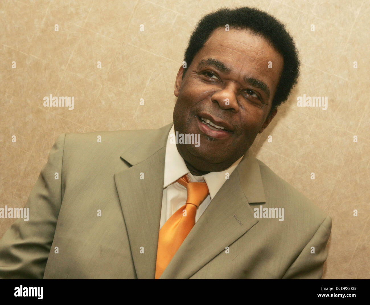 30. Dezember 2008 - Sherman Oaks, Kalifornien, ist USA - Grammy preisgekrönte Trompeter Jazzmusiker FREDDIE HUBBARD, 70, (7. April 1938 - 29. Dezember 2008) im Krankenhaus von Herz-Kreislauferkrankungen gestorben, nach einem Herzinfarkt im November letzten Jahres. Hubbard gewann seinen Grammy im Jahr 1972 für die "Erste Licht" und hieß National Endowment für Kunst Jazz Master im Jahr 2006. ABGEBILDETE 13. Januar 2006; New York, NY, Vereinigte Staaten Stockfoto