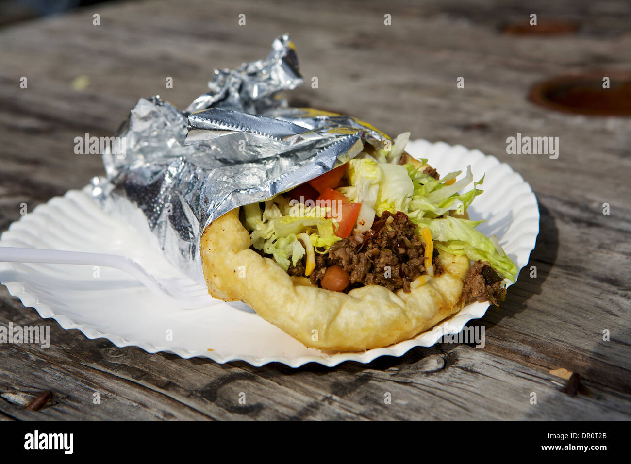 Ein Navajo Brot Taco aus der Fat Cactus Imbisswagen in Austin, Texas Stockfoto