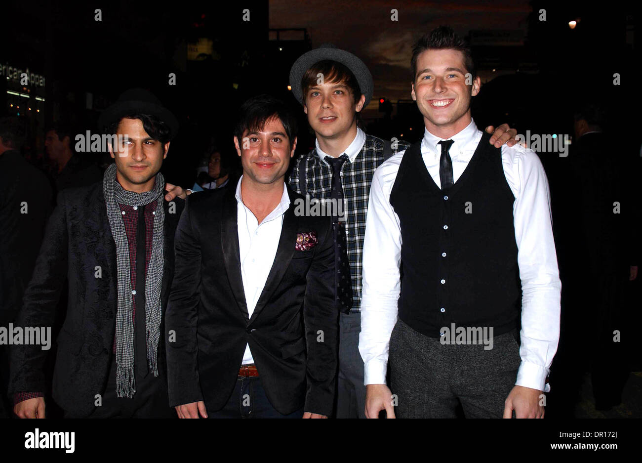 '' HONOR SOCIETY'' GRUPPE.  BESUCHT DIE PREMIERE VON "JONAS. BRÜDER '': DIE 3D KONZERTERLEBNIS ''. PREMIERE AM EL CAPITAN THEATER. IN HOLLYWOOD, Kalifornien am 24. Februar 2009... I13900PR (Kredit-Bild: © Phil Roach/Globe Photos/ZUMAPRESS.com) Stockfoto