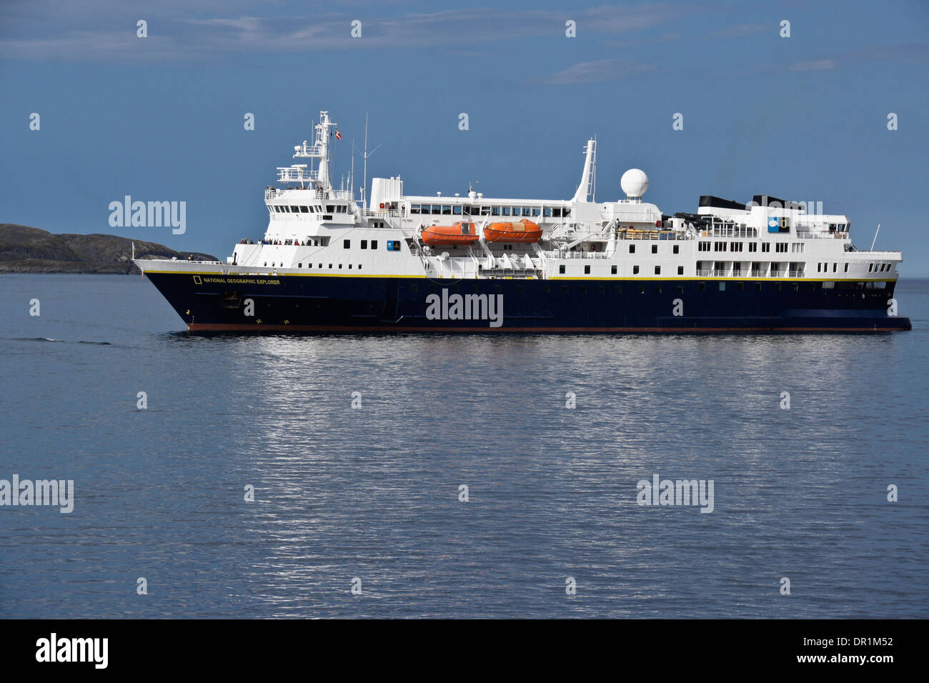 National Geographic Explorer Kreuzfahrtschiff im Hafen, Sisimiut (Holsteinsborg), Westgrönland Stockfoto