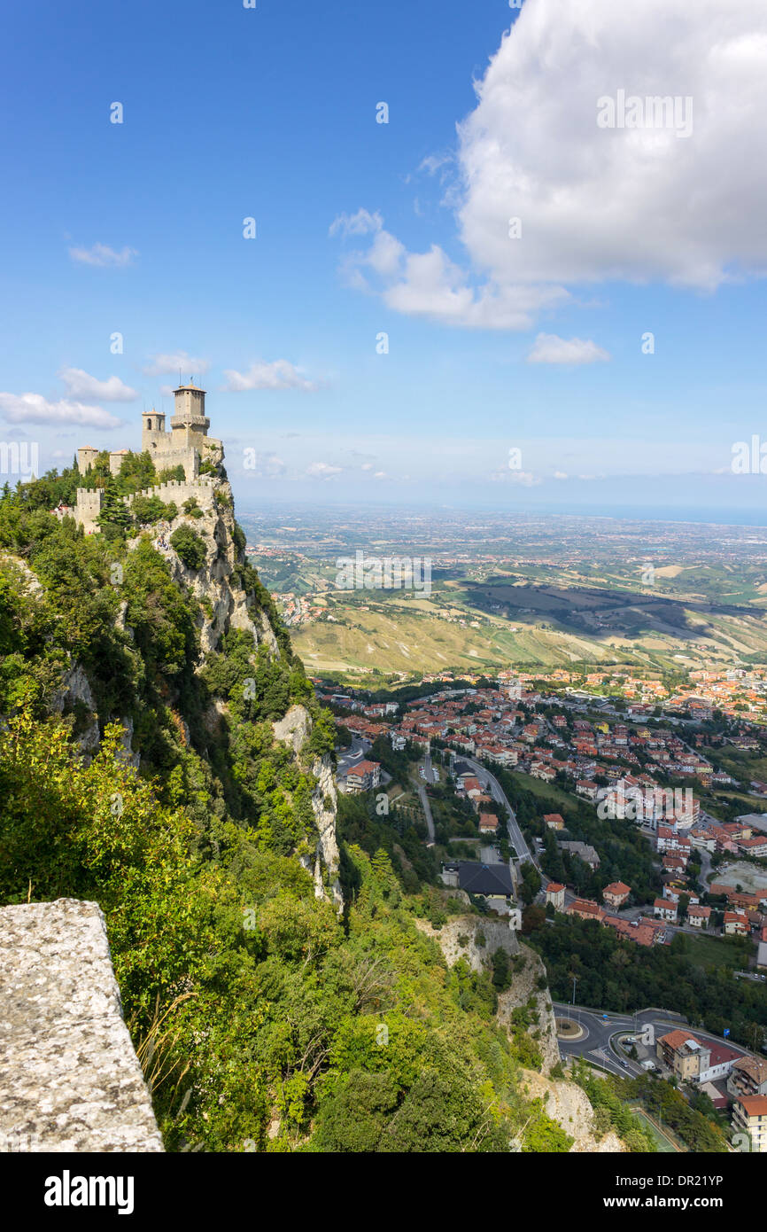 Italien, Emilia Romagna, San Marino, La Rocca - Torre Guaita - Prima Torre Stockfoto