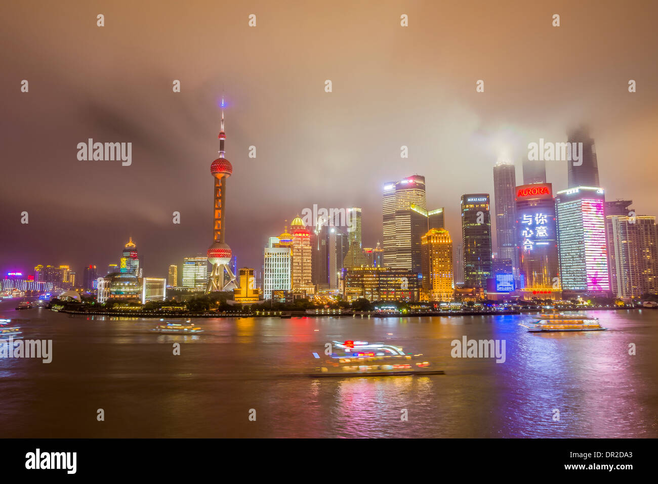 Nachtansicht der Shanghai Pudong New Area, Shanghai, China Stockfoto