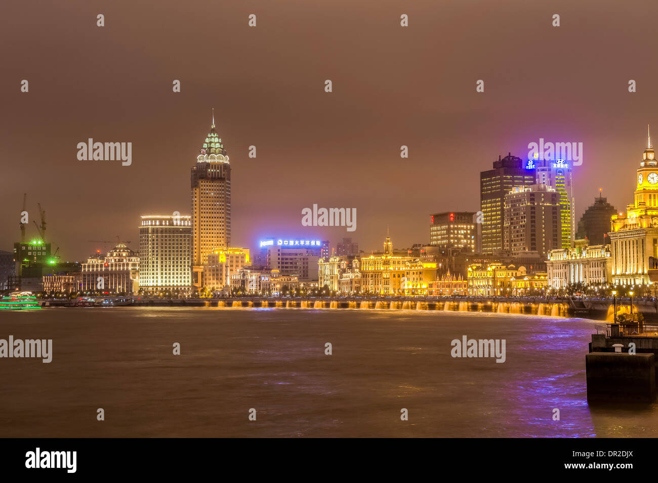 Nachtansicht des Shanghai Bund, Shanghai, China Stockfoto