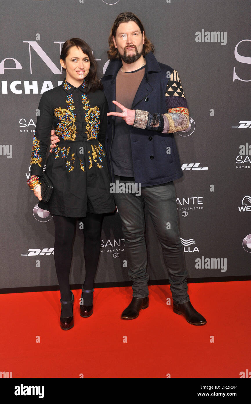 Berlin, Deutschland. 17. Januar 2014. Ray Garvey Mit Frau Josephine - Michalsky Style Nite Im Tempodrom in Berlin bin 17.01.2014 - Foto: SuccoMedia / Ralf Succo Fashion Week / Kredit-MBFW: Dpa picture-Alliance/Alamy Live News Stockfoto