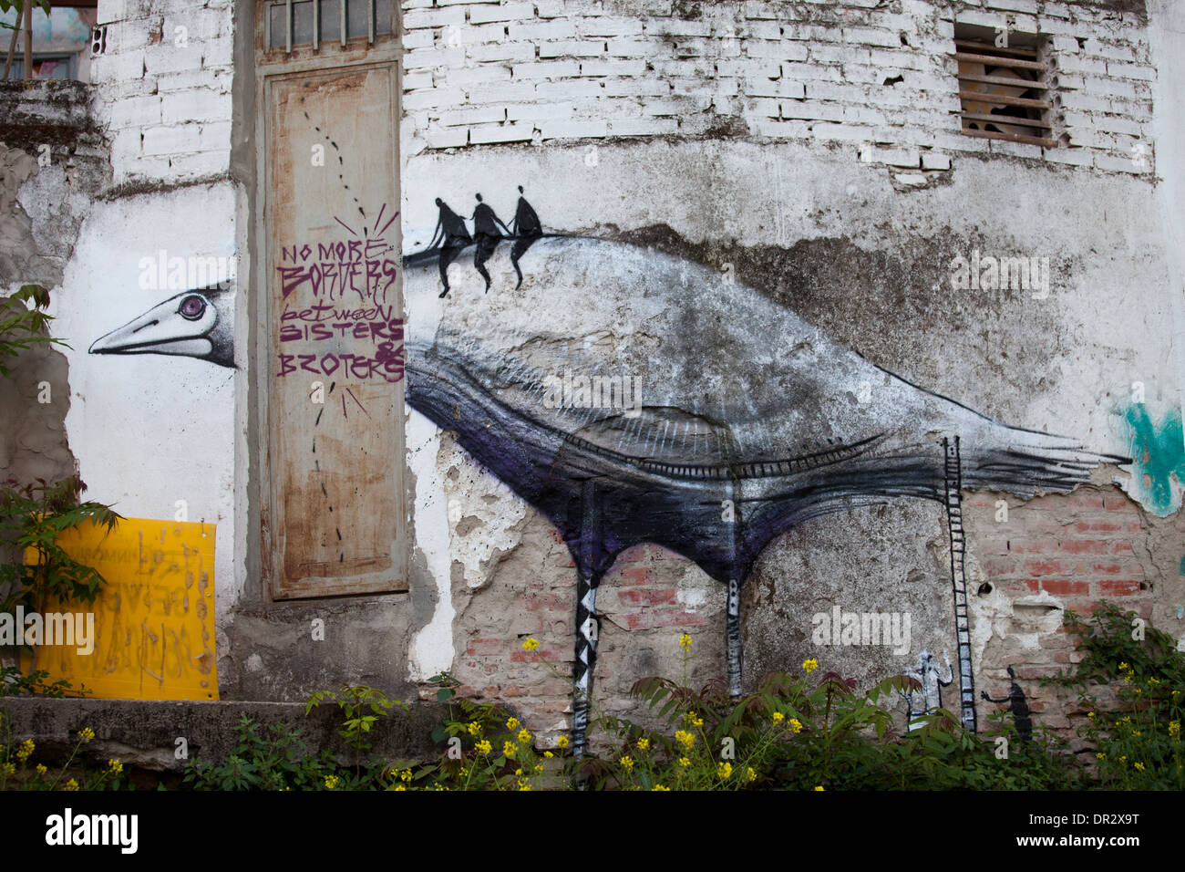 Großer Vogel Graffiti in Sevilla, Spanien. Stockfoto