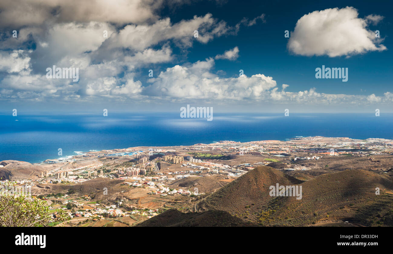 Blick über den östlichen Gran Canaria aus dem Vulkankegel des Pico de Bandama Stockfoto