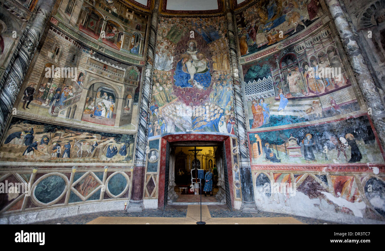 Cappella Caracciolo del Sole. Sepolcro di Sergianni Caracciolo Chiesa di San Giovanni ein Carbonara - Napoli Stockfoto