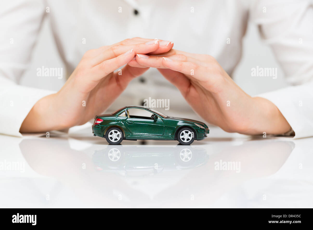 Schutz des Autos. Business-Konzept. Stockfoto
