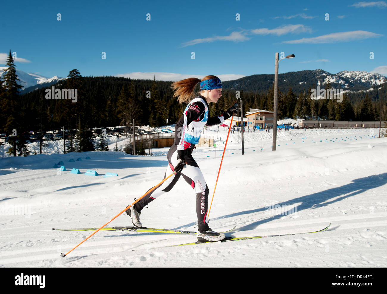 Langlaufen in Whistler.  Nordische Ski-Rennläufer im Whistler Olympic Park. Whistler, BC, Kanada Stockfoto