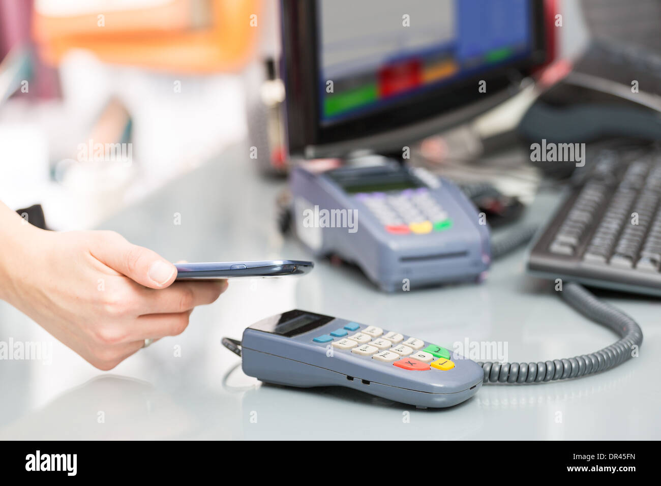 NFC - Nahfeld-Kommunikation, mobile-payment Stockfoto