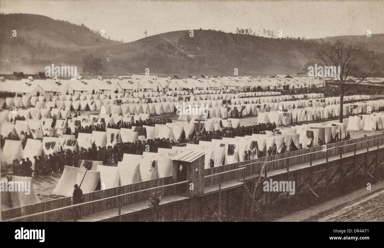 Elmira Gefängnis, Elmira, New York Reihen von Zelten in Palisade am Camp Rathbun, umgewandelt in ein Gefangenenlager für Eidgenossen 1864 Stockfoto