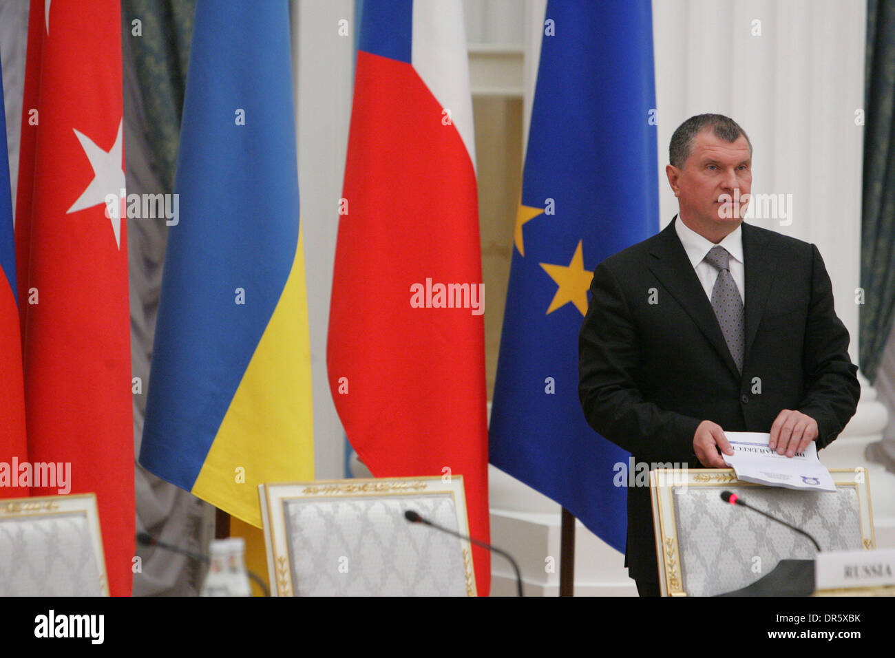 17. Januar 2009 liefert für die europäischen Verbraucher - Moskau, Russland - Moskau internationale Konferenz über russisches Gas zu gewährleisten. Bild: Vize-premier IGOR SECHIN (Credit-Bild: © PhotoXpress/ZUMA Press) Einschränkungen: * Nord- und Südamerika Rechte nur * Stockfoto