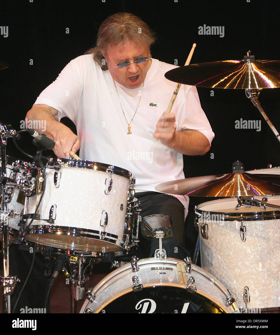 8. Februar 2009 - Moskau, Russland - Mitglied von Deep Purple legendäre britische Rockband IAN PAICE (Schlagzeug) gibt seine persönliche Masterclass in Moskau. (Kredit-Bild: © PhotoXpress/ZUMA Press) Einschränkungen: * Nord- und Südamerika Rechte nur * Stockfoto