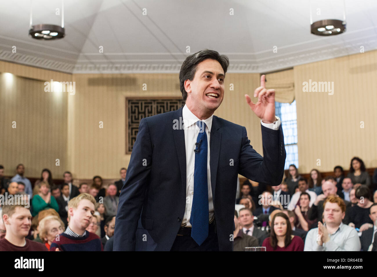 Ed Miliband hält seine Rede auf die Wirtschaft an der University of London Stockfoto
