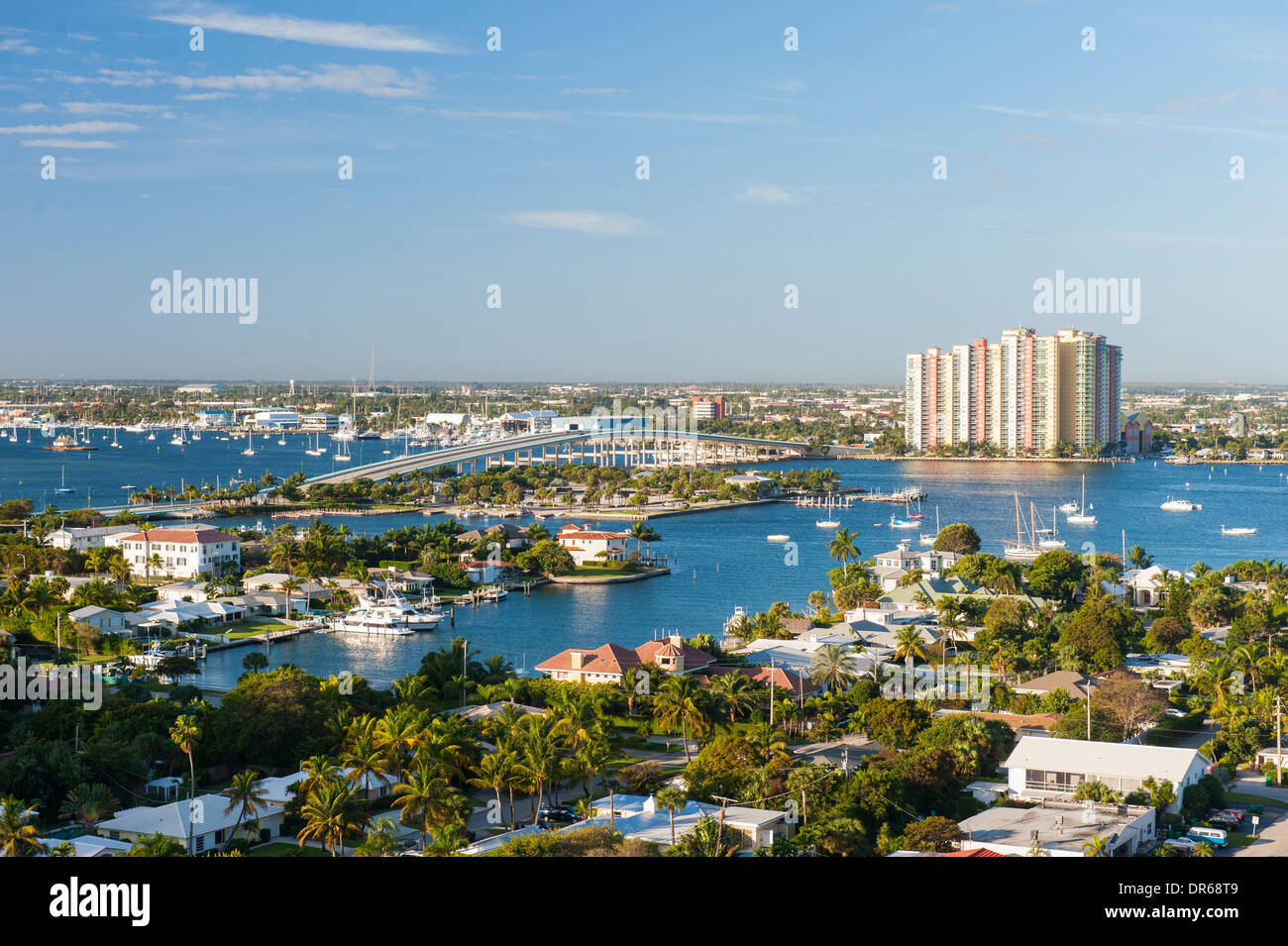 USA West Palm Beach, Riviera Beach, Panorama der Zwischenrippenmuskeln, überbrücken Blue Heron Peanut Island Lake Worth Einlass, Marina Boote Stockfoto