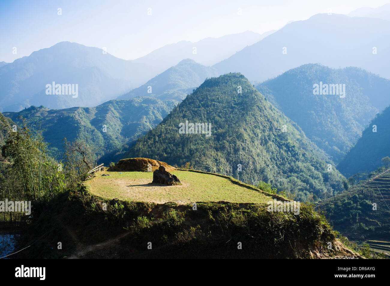 Blick auf die Berge von Katze Dorf in Sapa, Vietnam Stockfoto