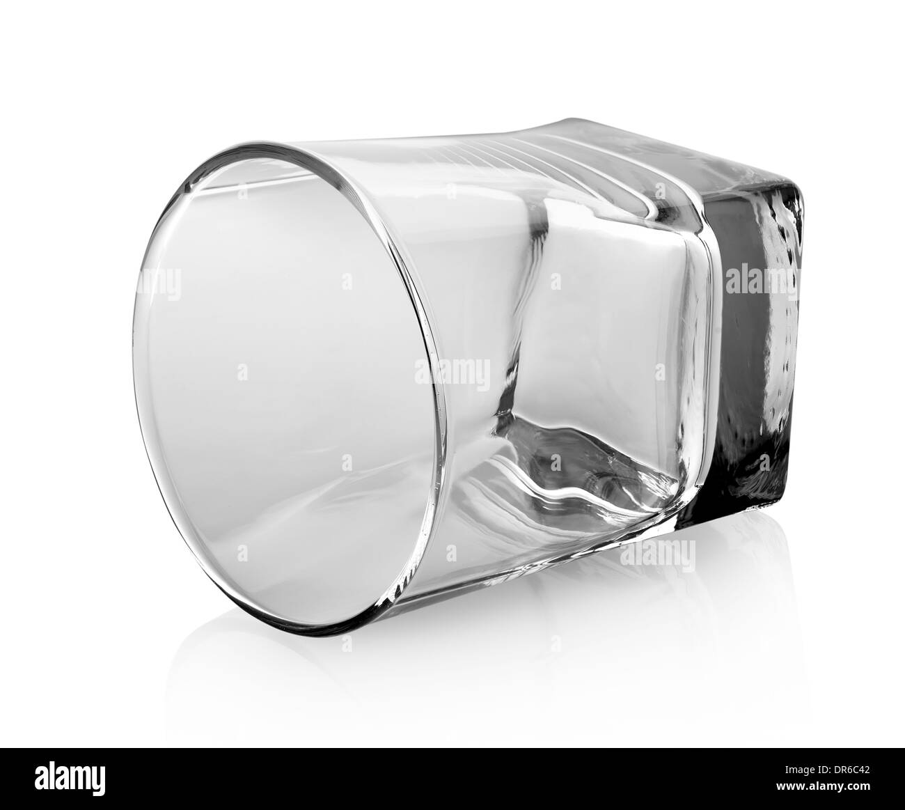 Glas für Whisky isoliert auf weißem Hintergrund Stockfoto