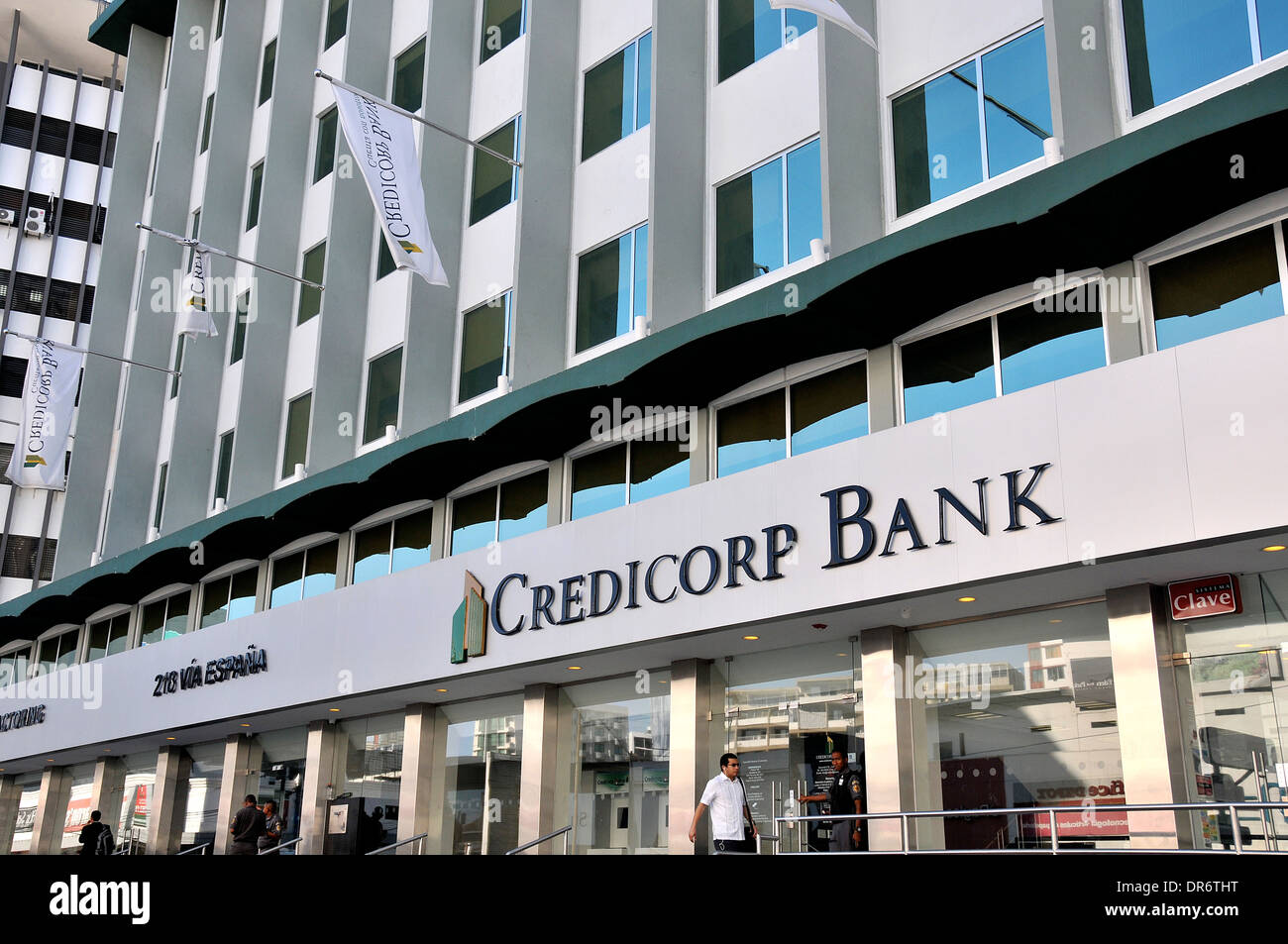 Credicorp Bank via Espana-Panama City-Panama Stockfoto