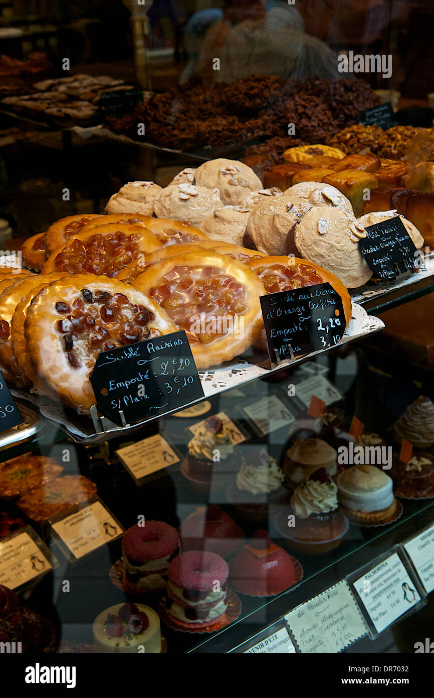 Gebäck in Bäckerei angezeigt Stockfoto