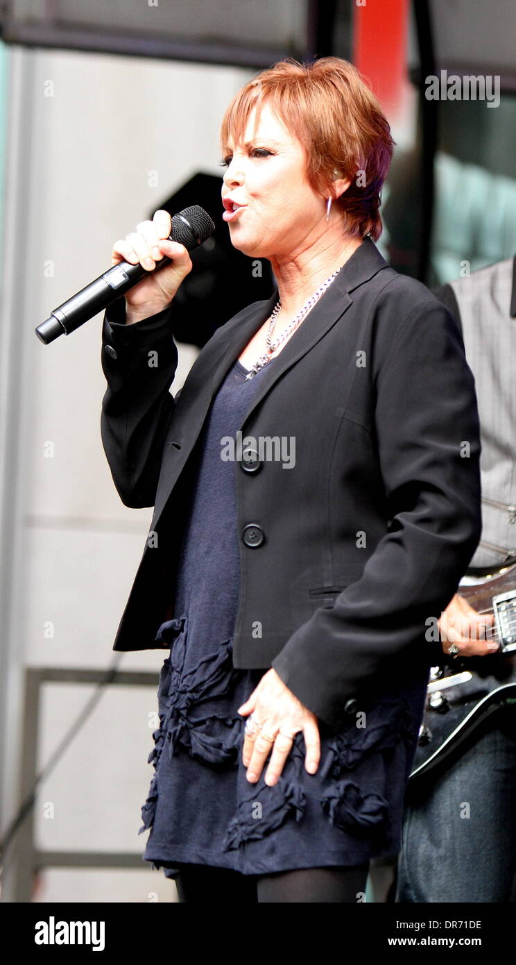 Pat Benatar und Neil Giraldo führen im Rahmen des "Fox & Freunde" All-American Summer Concert Serie New York City, USA - 29.06.12 Stockfoto