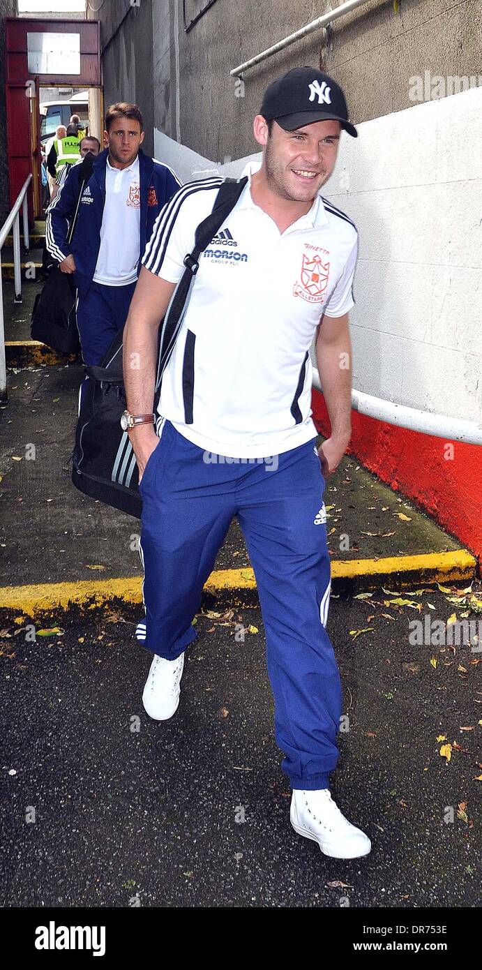 Danny Miller Fernsehstars Ankunft im Richmond Park Fußballplätze, eine Berühmtheit zu besuchen entsprechen Dublin, Irland - 07.07.12 Stockfoto