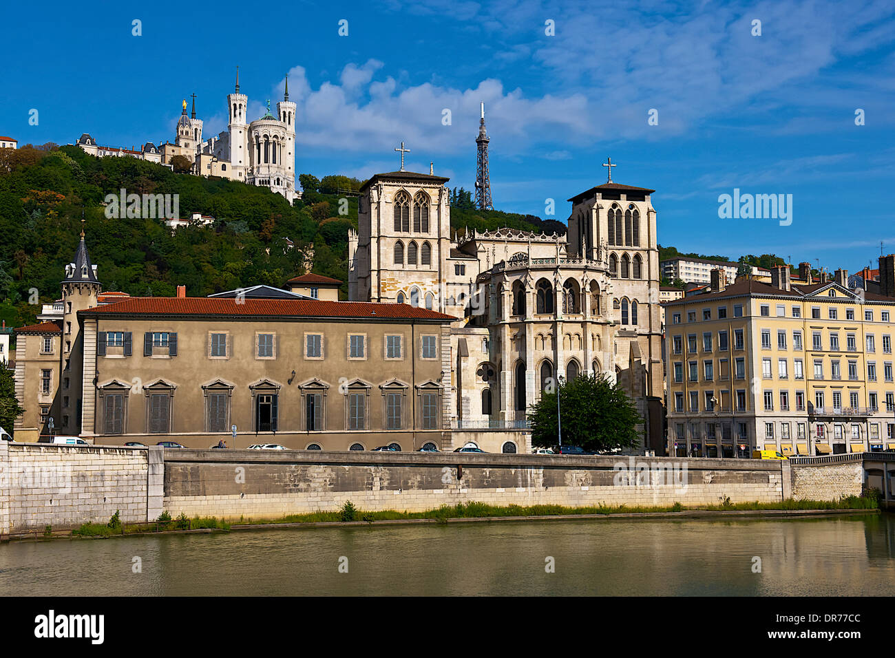 Saint James Kirche und Notre-Dame-Basilika in Lyon Stockfoto