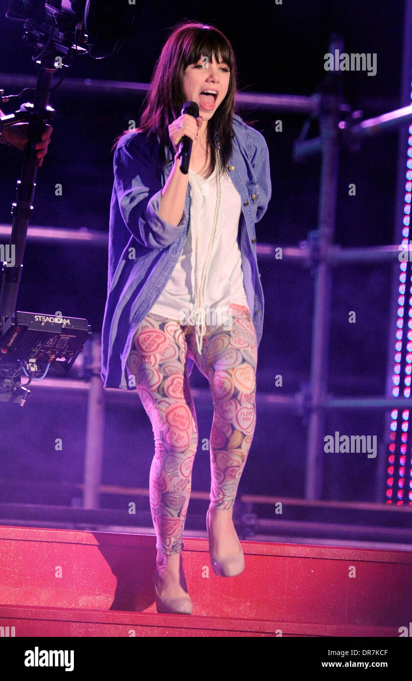 Carly Rae Jepsen führt ihren Hit "Call Me Maybe" während der Proben für MMVA 2012 am MuchMusic Hauptsitz Toronto, Kanada - 15.06.12 Stockfoto Carly Rae Jepsen führt ihren Hit "Call Me Maybe" während der Proben für MMVA 2012 am MuchMusic Hauptsitz Toronto, Kanada - 15.06.12 Stockfoto
