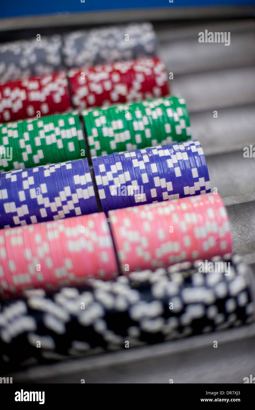 Casino Glücksspiel Spiele riskieren Mississippi MS Biloxi Casino Poker-in Stapel Stapel Chips Stockfoto