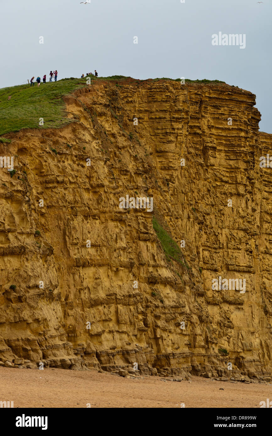 Bridport, West Bay Klippen, Dorset, Klippen und Strand Stockfoto