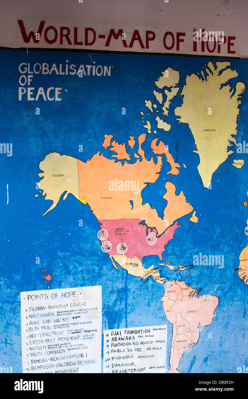 Eine Weltkarte der Hoffnung am Barefoot College in Rajasthan, Indien. Stockfoto