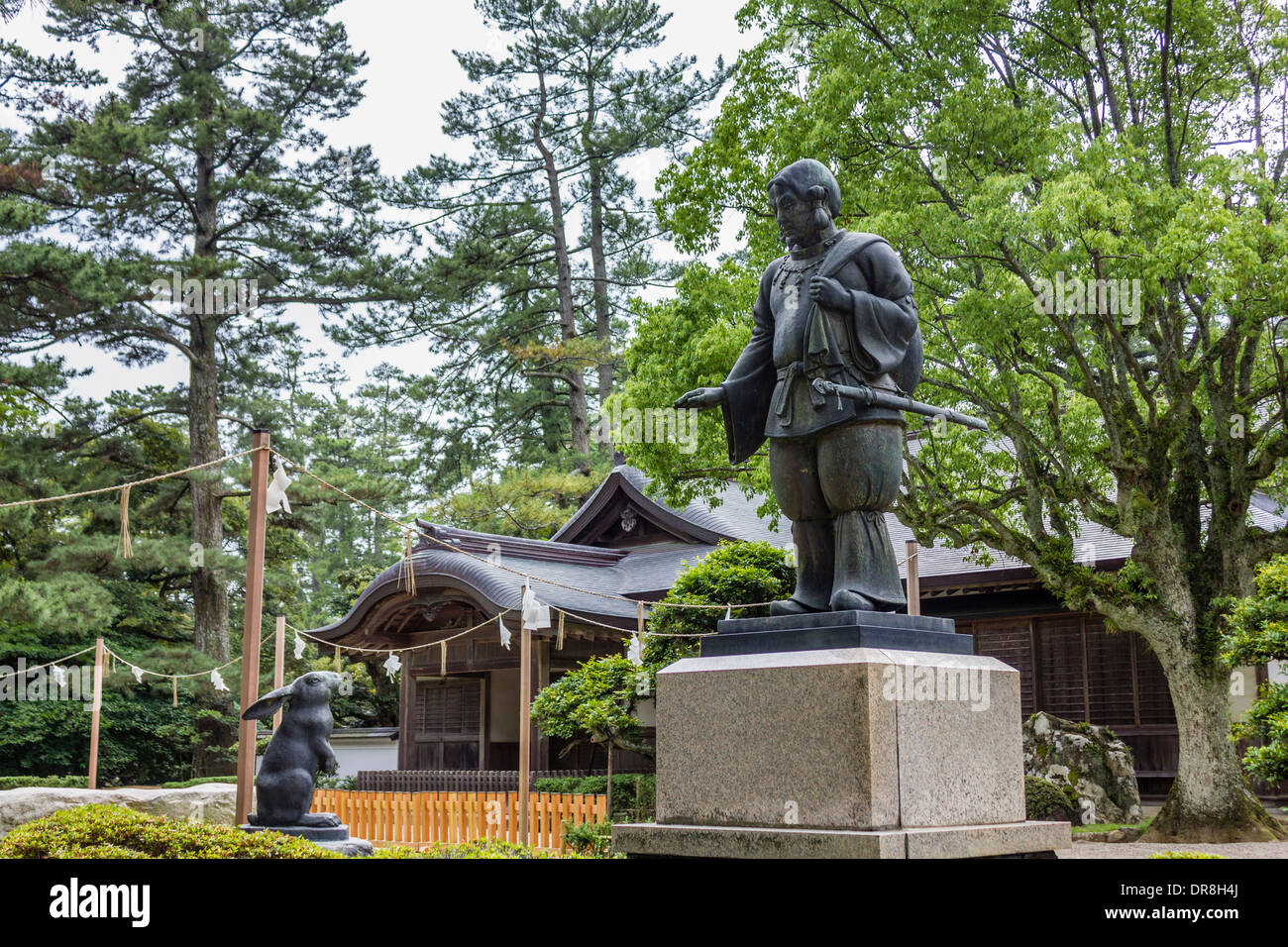 Statue, die mit Sorgfalt und Liebe, Izumo Taisha, Izumo, Präfektur Shimane, Japan Stockfoto