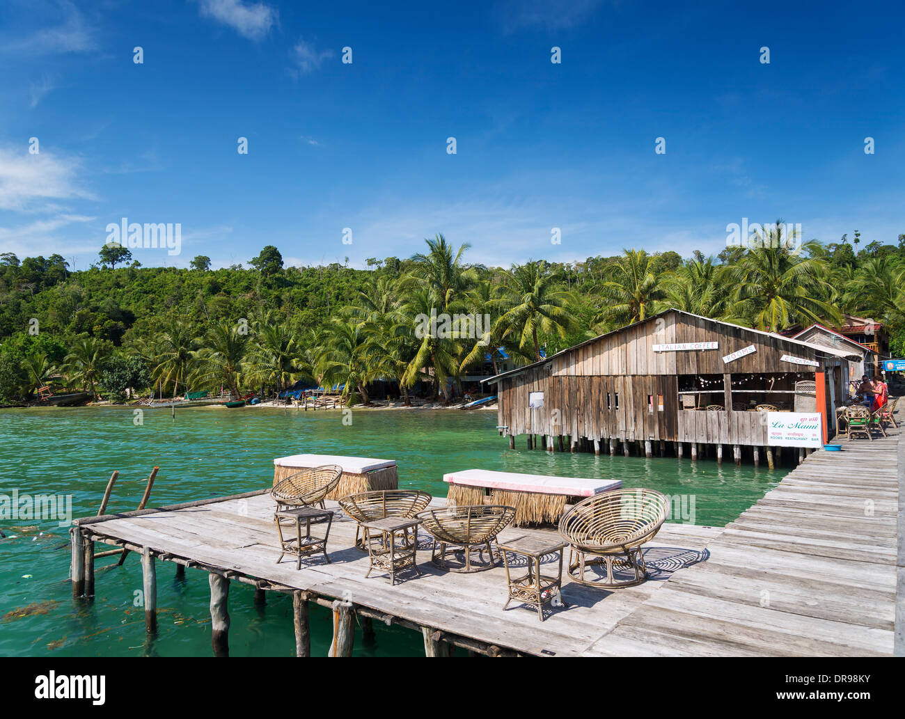 alte hölzerne Pier Restaurant in Koh Rong Insel Kambodscha Stockfoto