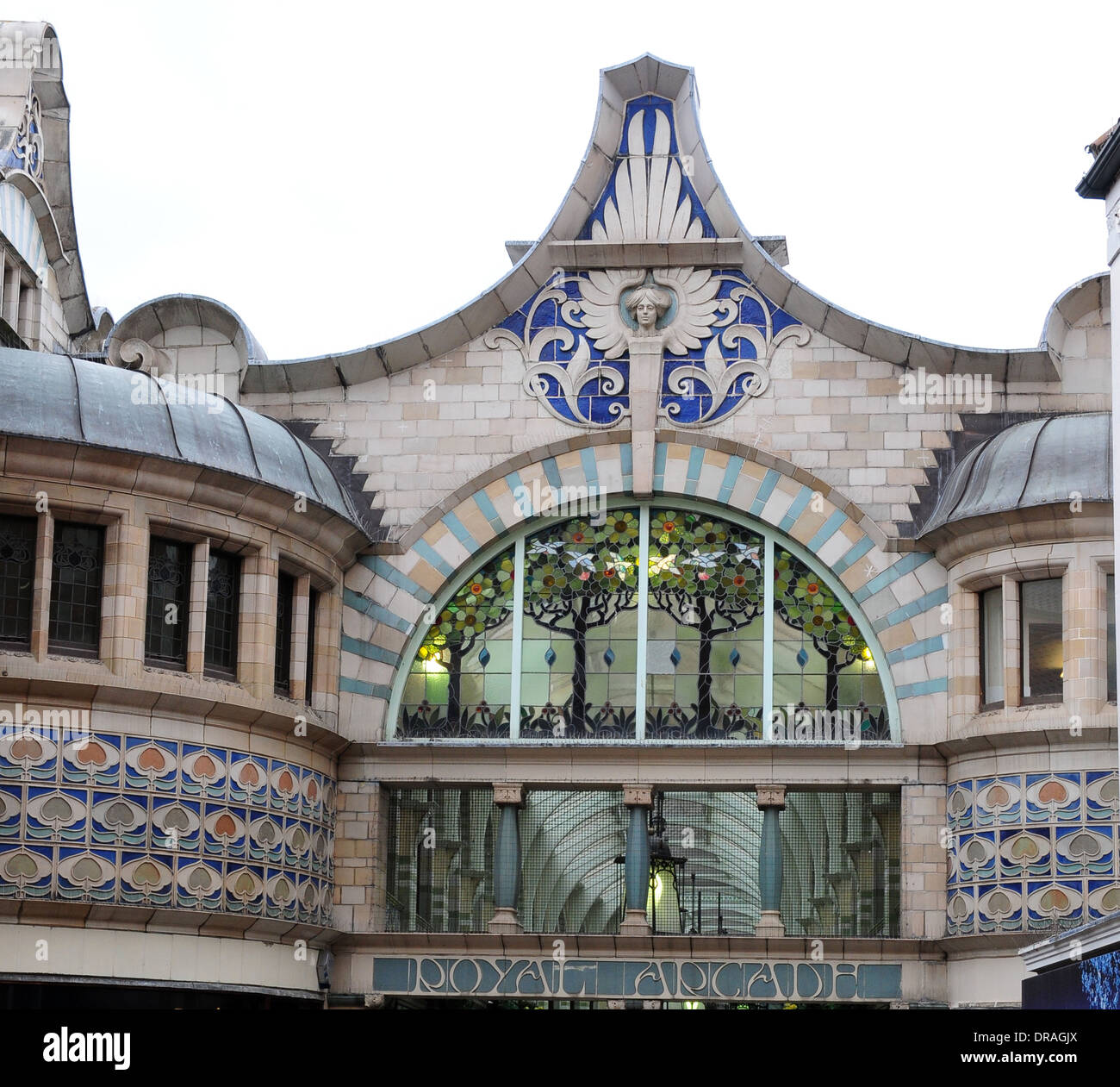 Dekorative Eintritt in die Royal Arcade, Norwich. Stockfoto