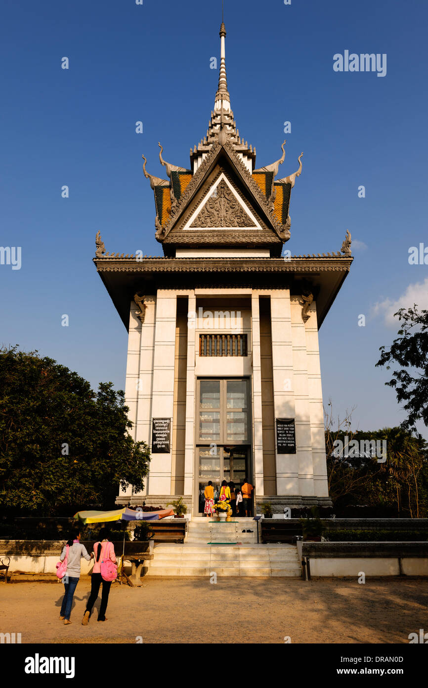 Memorial Stupa The Killing Fields in Choeung Ek, Phnom Penh, Kambodscha. Stockfoto