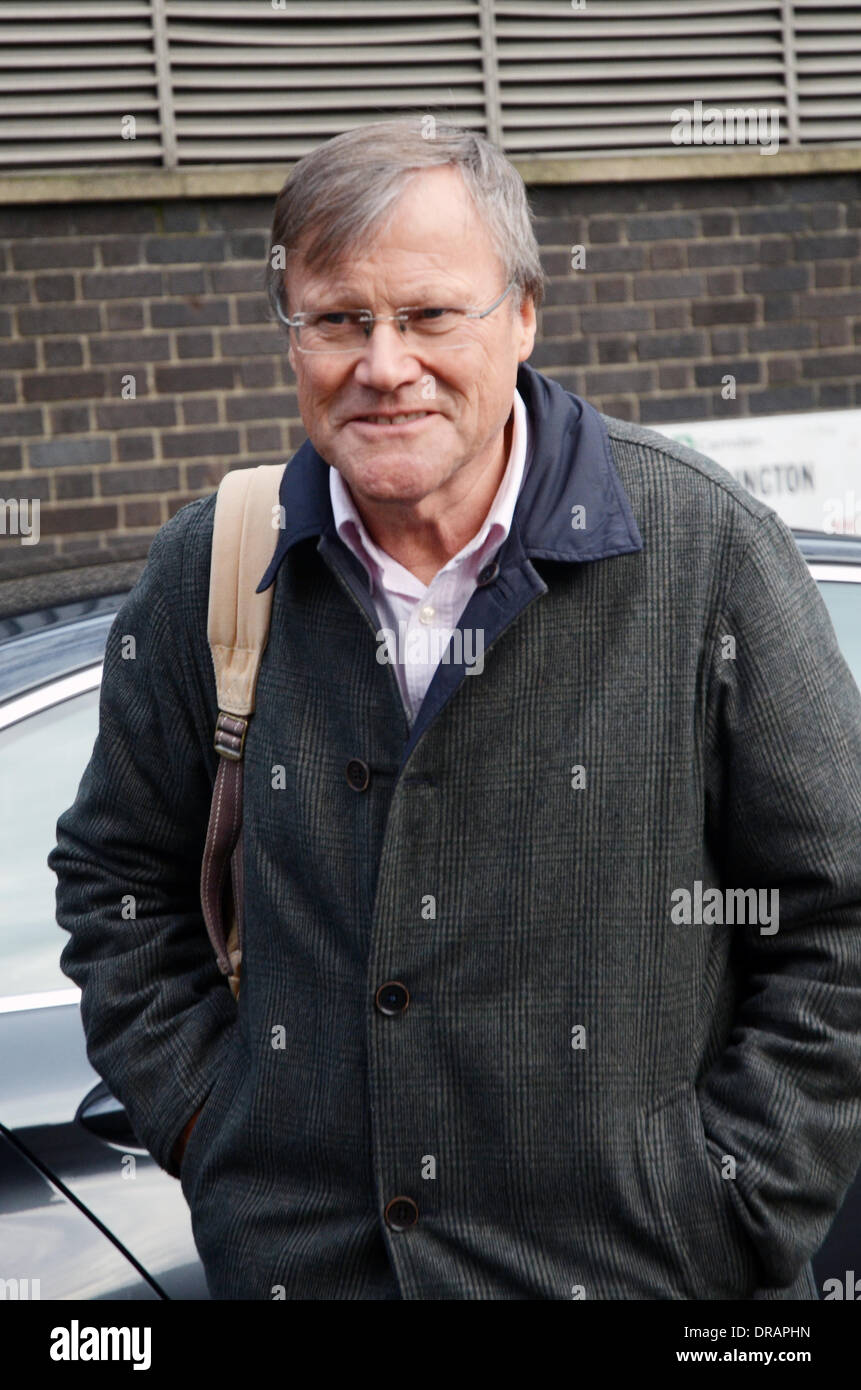 London, UK. 22. Januar 2014. TV-Stars kommen in London für die Televevision-Staatspreise 2014 stattfinden soll auf der O2 London 22.01.2014 Credit: JOHNNY ARMSTEAD/Alamy Live News Stockfoto